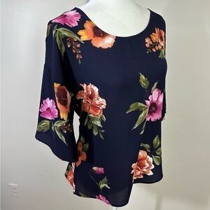 West Kei sz sm top navy with a pretty print silky feel very nice